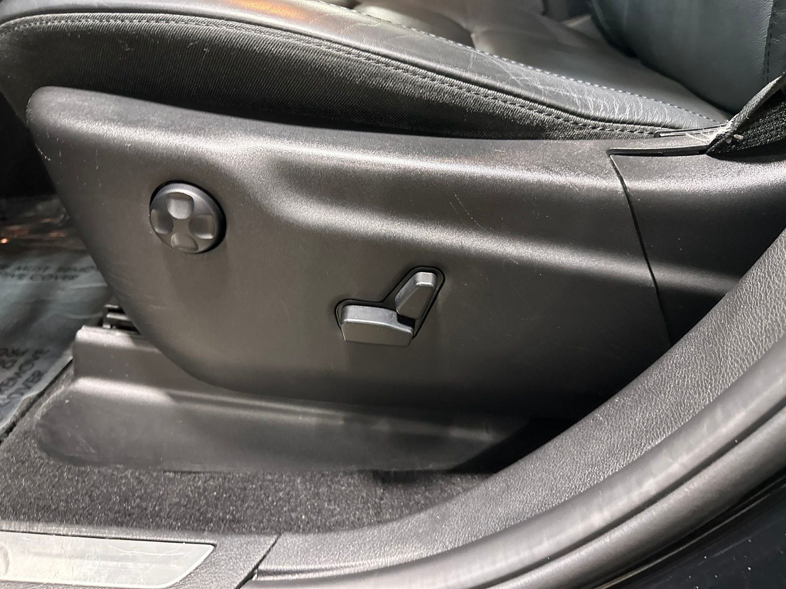 Used 2019 Black Dodge Citadel image 14