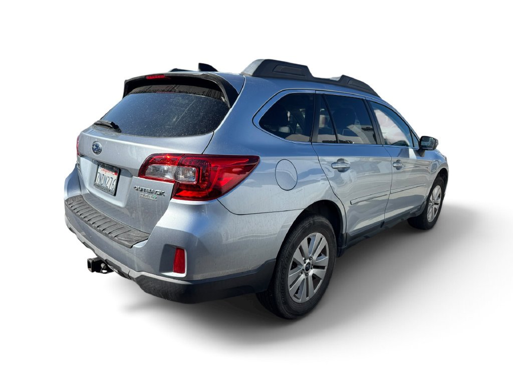 Used 2016 Silver Subaru 2.5i Premium image 2