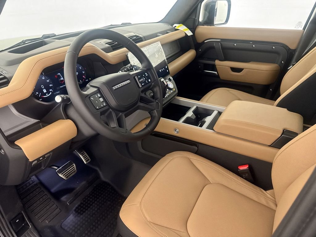 New 2026 Santorini Black Land Rover V8 image 9