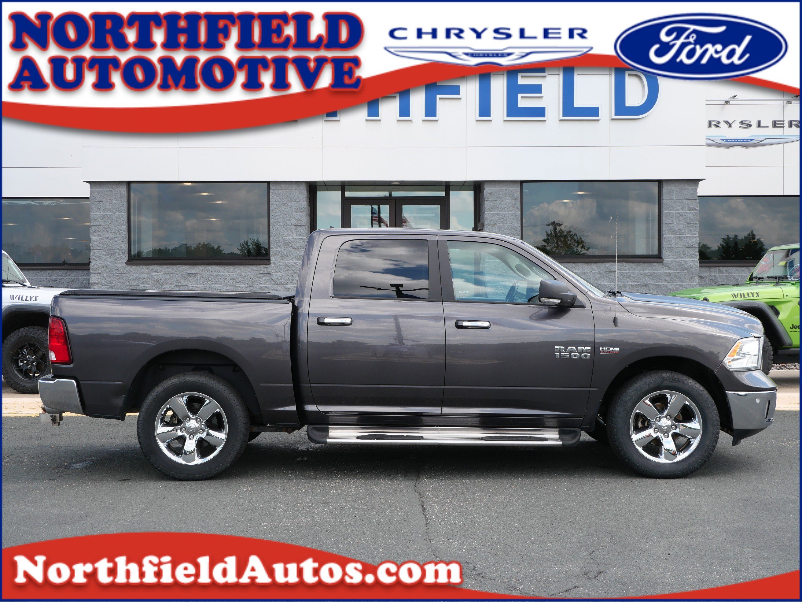 2018 RAM 1500 Big Horn 4x4 Crew Cab 5'7's photo