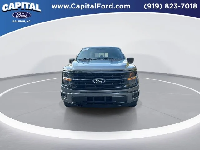 Used 2024 Gray Ford XLT image 3