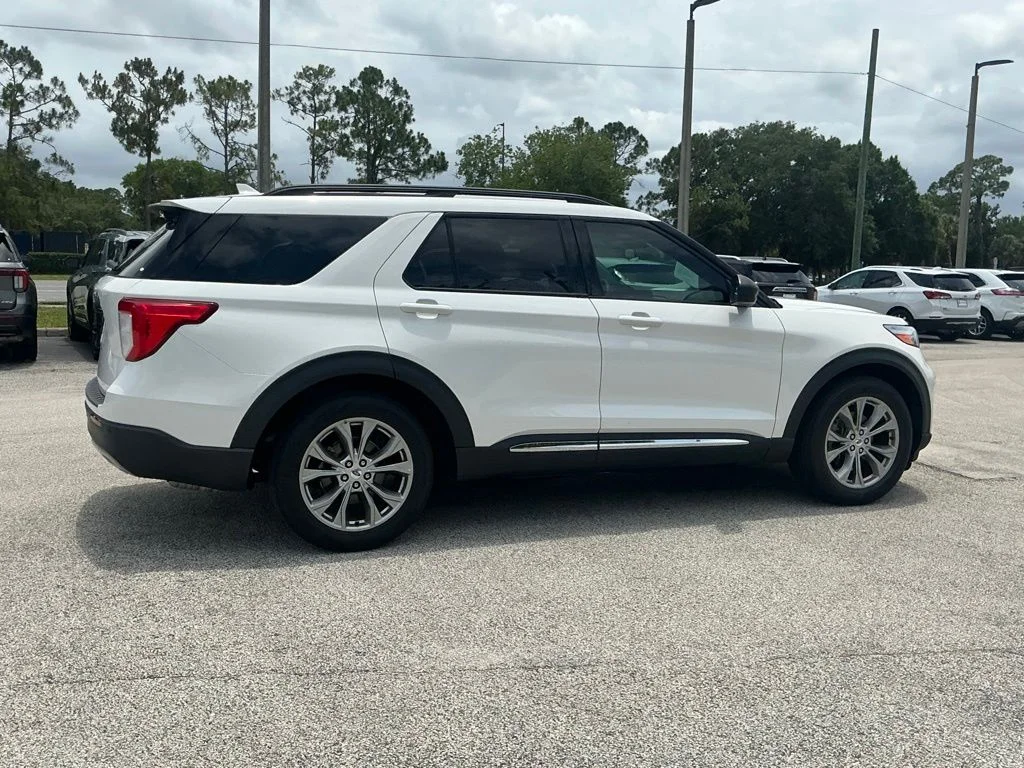 Used 2023 White Ford XLT image 14