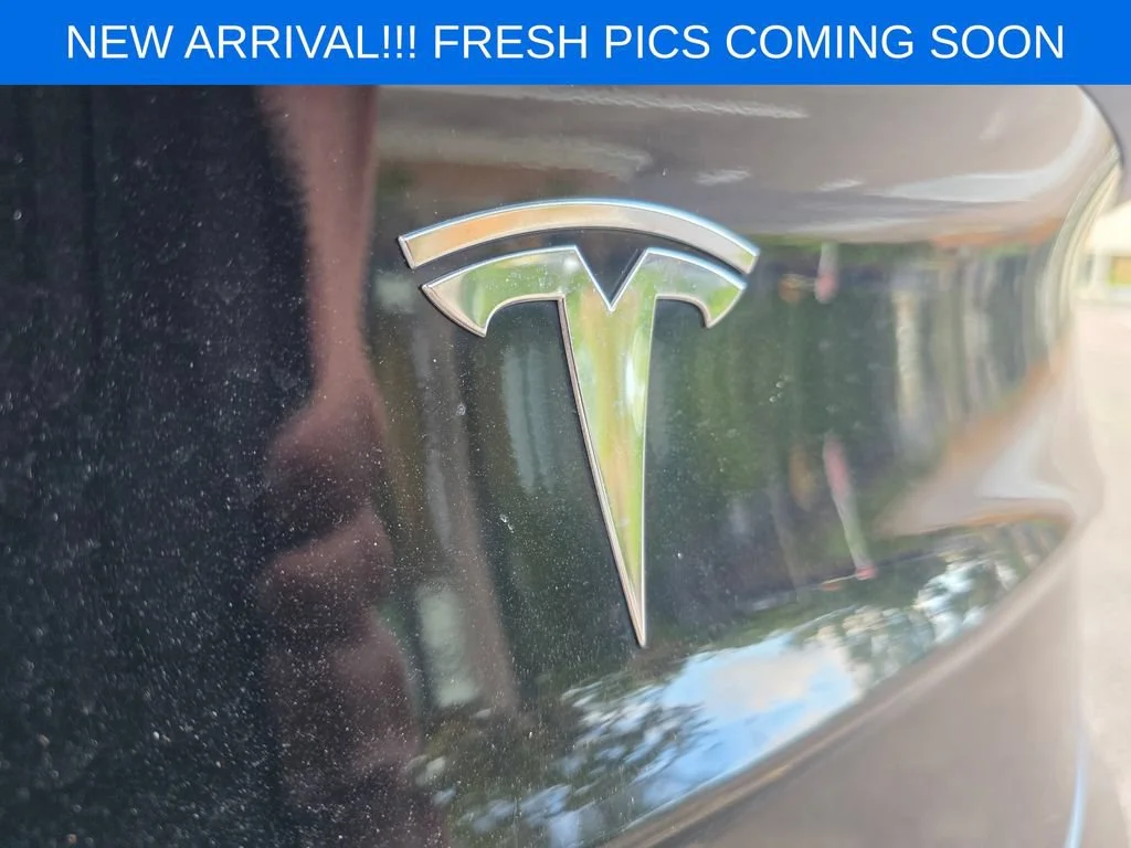 Used 2018  Tesla Long Range Battery image 15