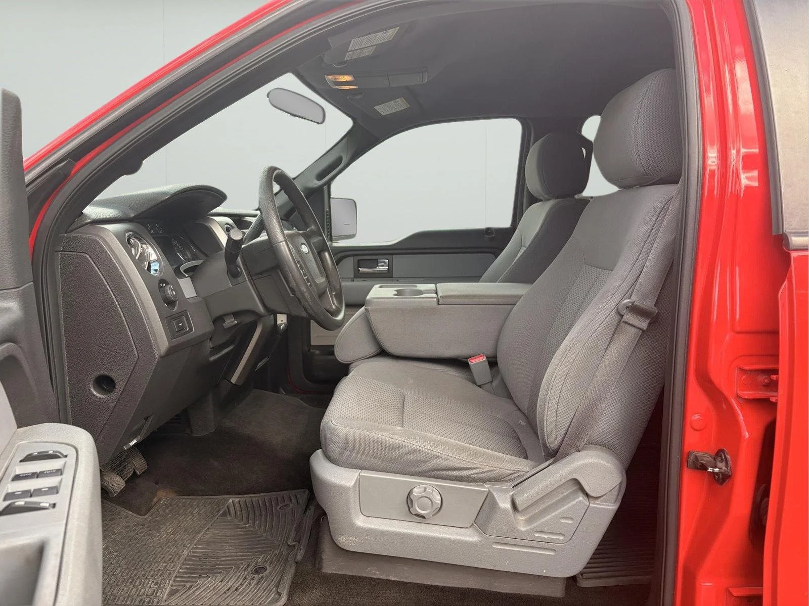 Used 2014 Race Red Ford XLT image 8