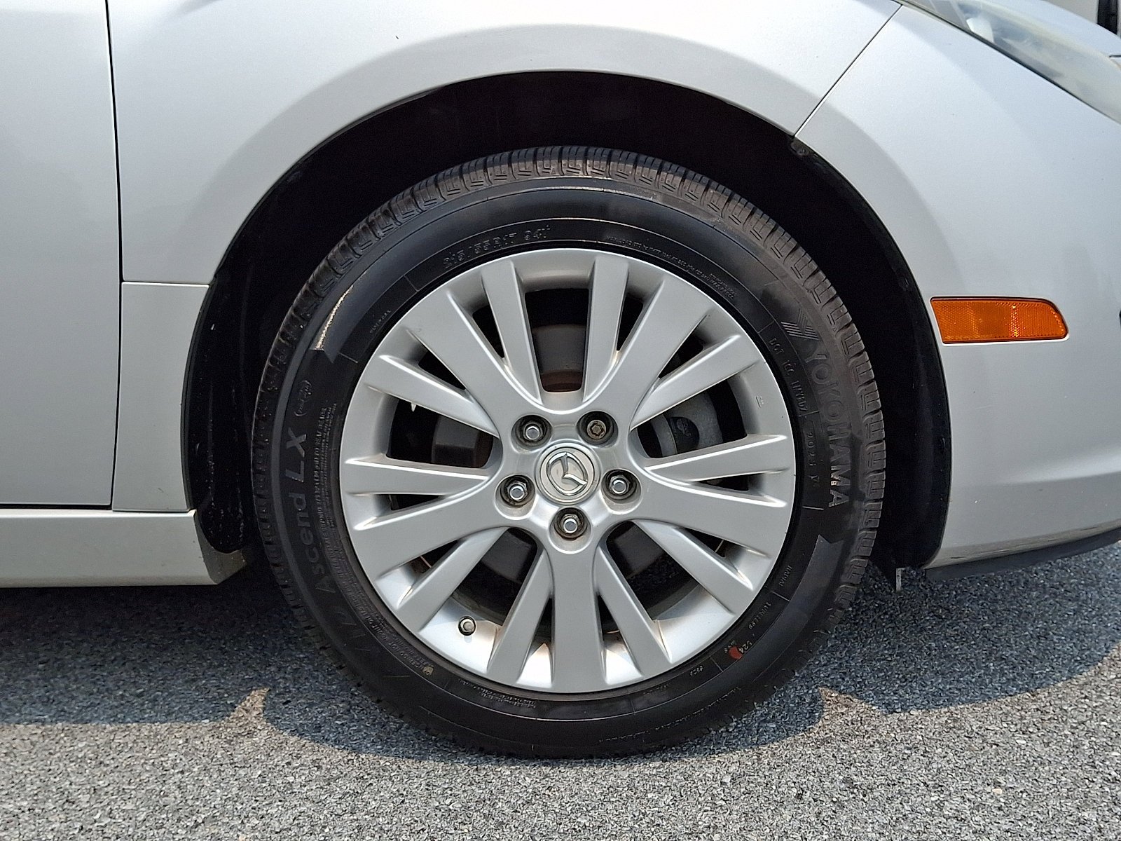Used 2010 Brilliant Silver Metallic Mazda i Touring Plus image 9