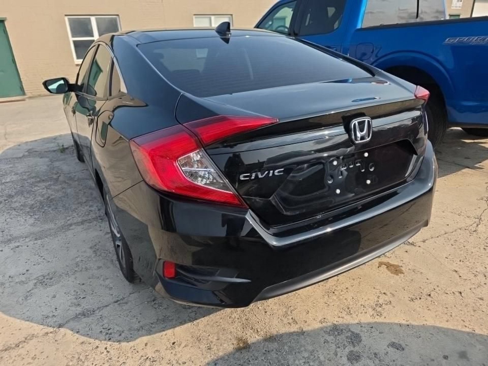 Used 2018 Crystal Black Pearl Honda EX image 5