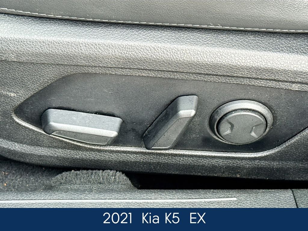 Used 2021 Black Kia EX image 20