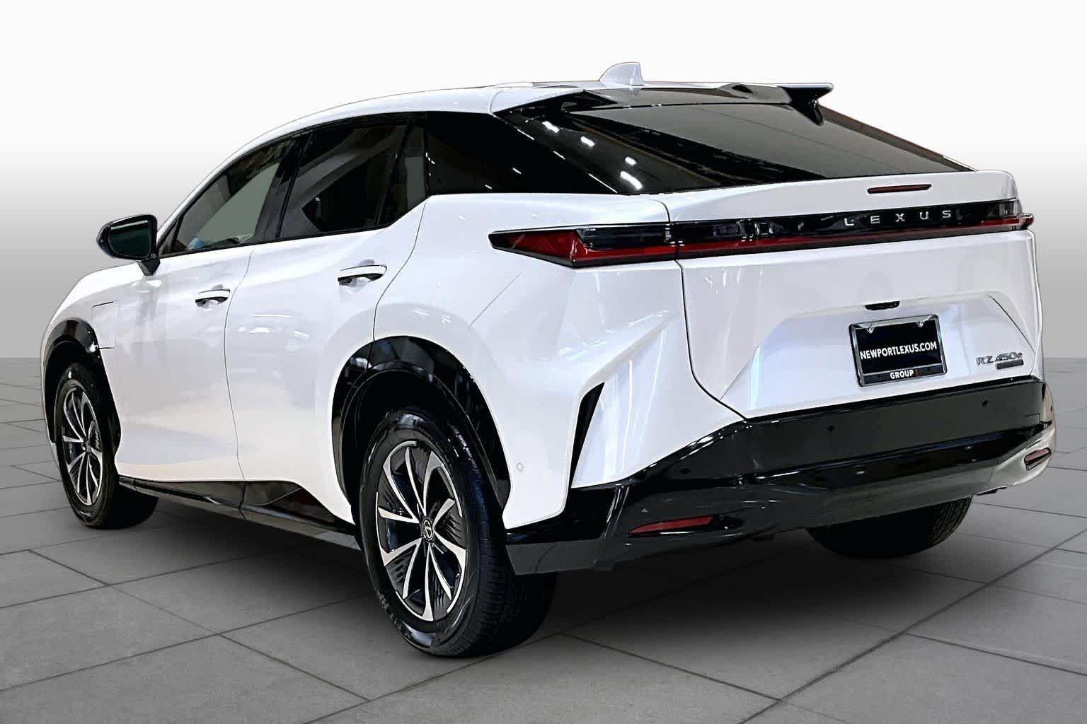 Certified Used 2023 Eminent White Pearl Lexus Premium image 11