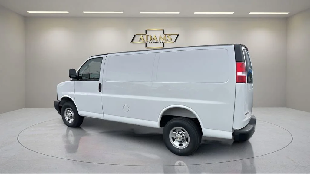 2025 Chevrolet Express Cargo Work Van - Photo 6