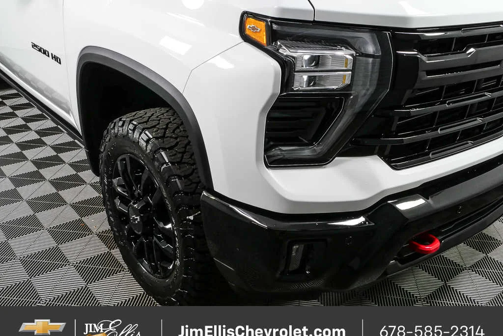 2026 Chevrolet Silverado 2500 HD LTZ - Photo 35