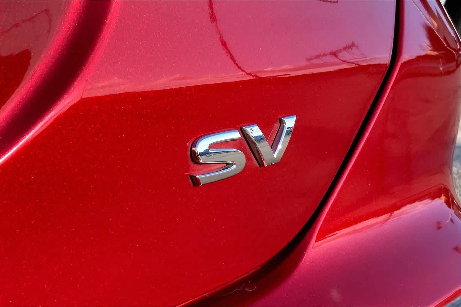 Used 2021 Scarlet Ember Tintcoat/Super Black Nissan SV image 10