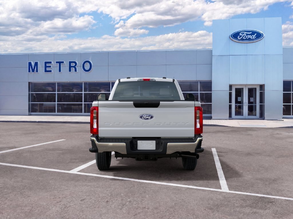 New 2027 Oxford White Ford XL image 5