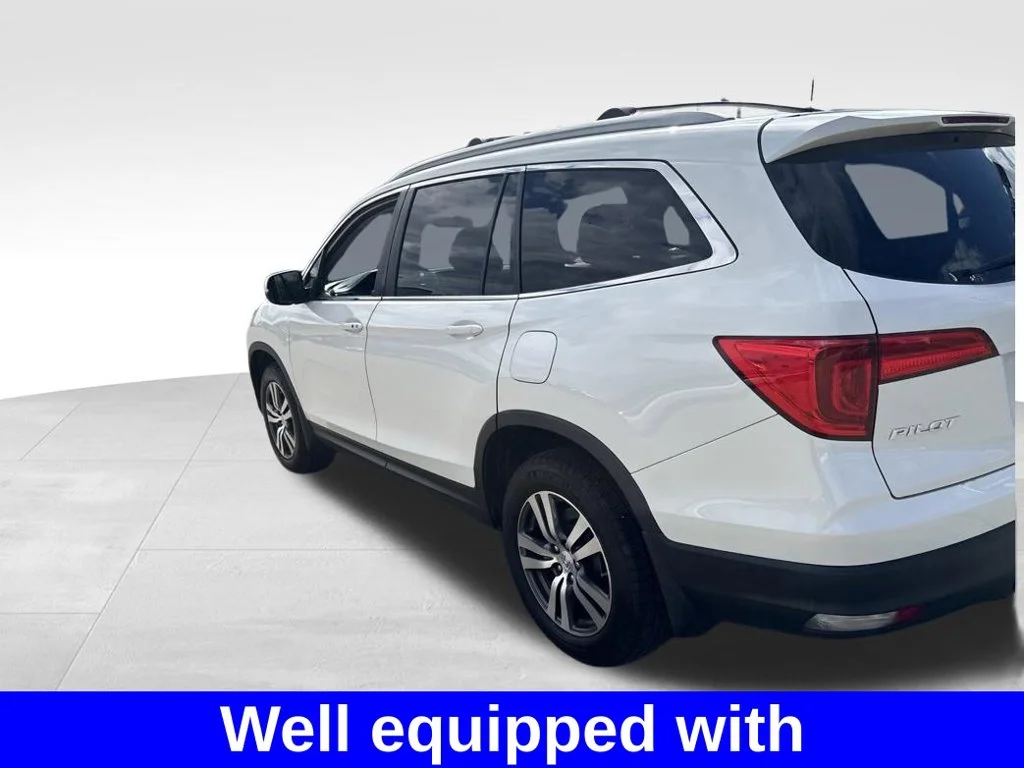 Used 2016  Honda EX image 3