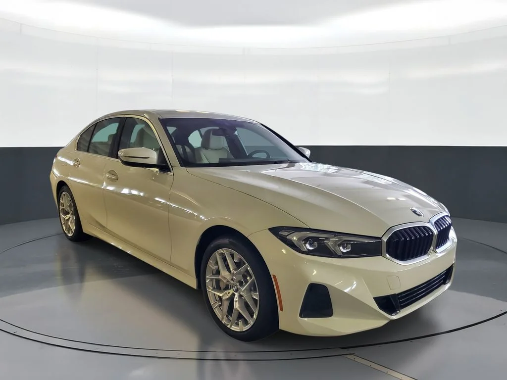 New 2026 Alpine White BMW 330i image 2
