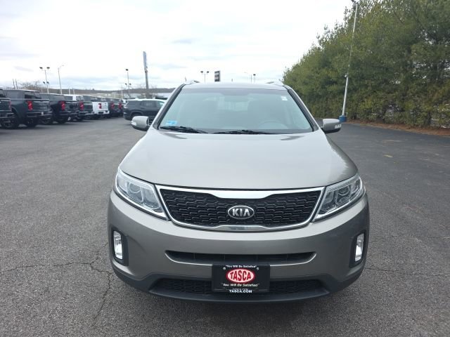 Used 2015 Kia Sorento EX with VIN 5XYKUDA76FG561631 for sale in Woonsocket, RI