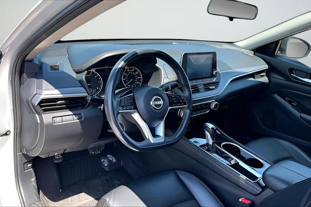 2024 Nissan Altima SR - Photo 14