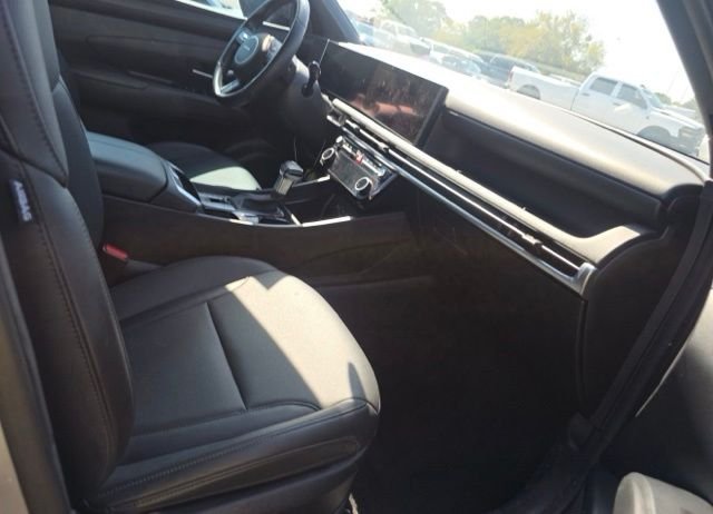 Certified Used 2025 Shimmering Silver Hyundai XRT image 9