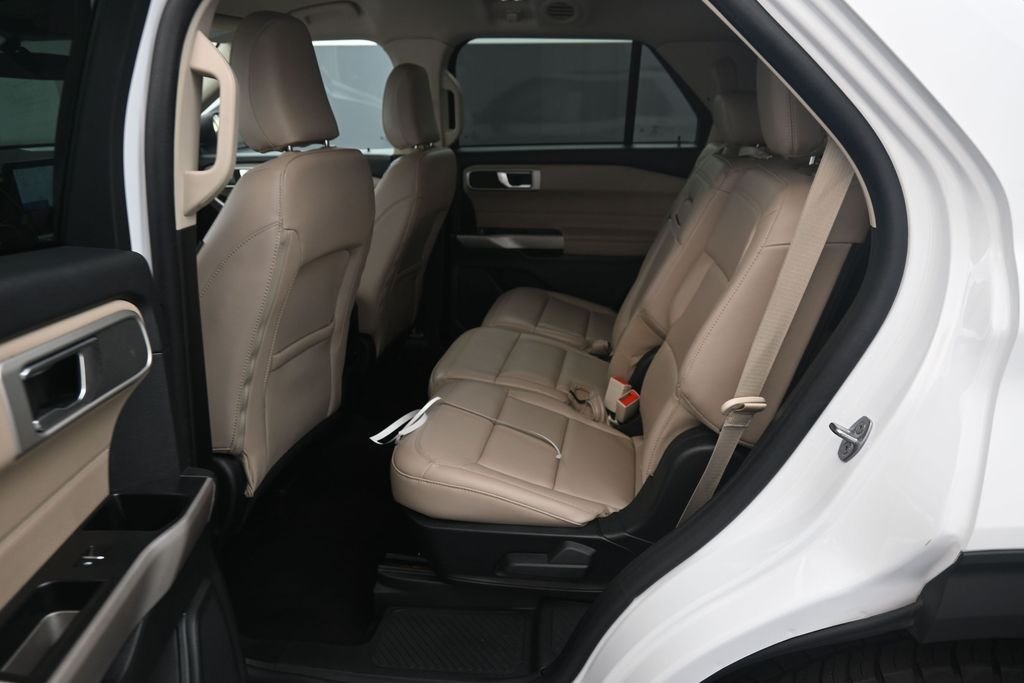 Used 2023 White Ford XLT image 19