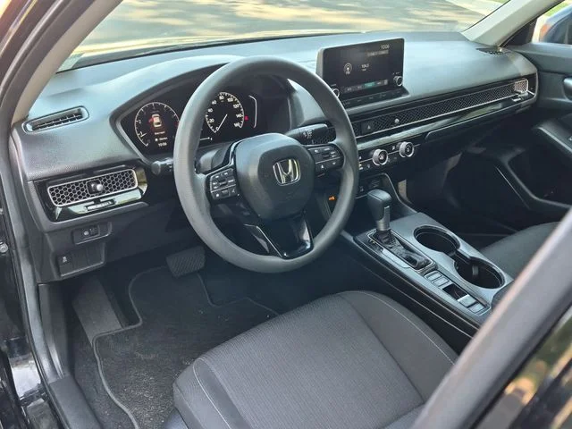Used 2025  Honda LX image 29