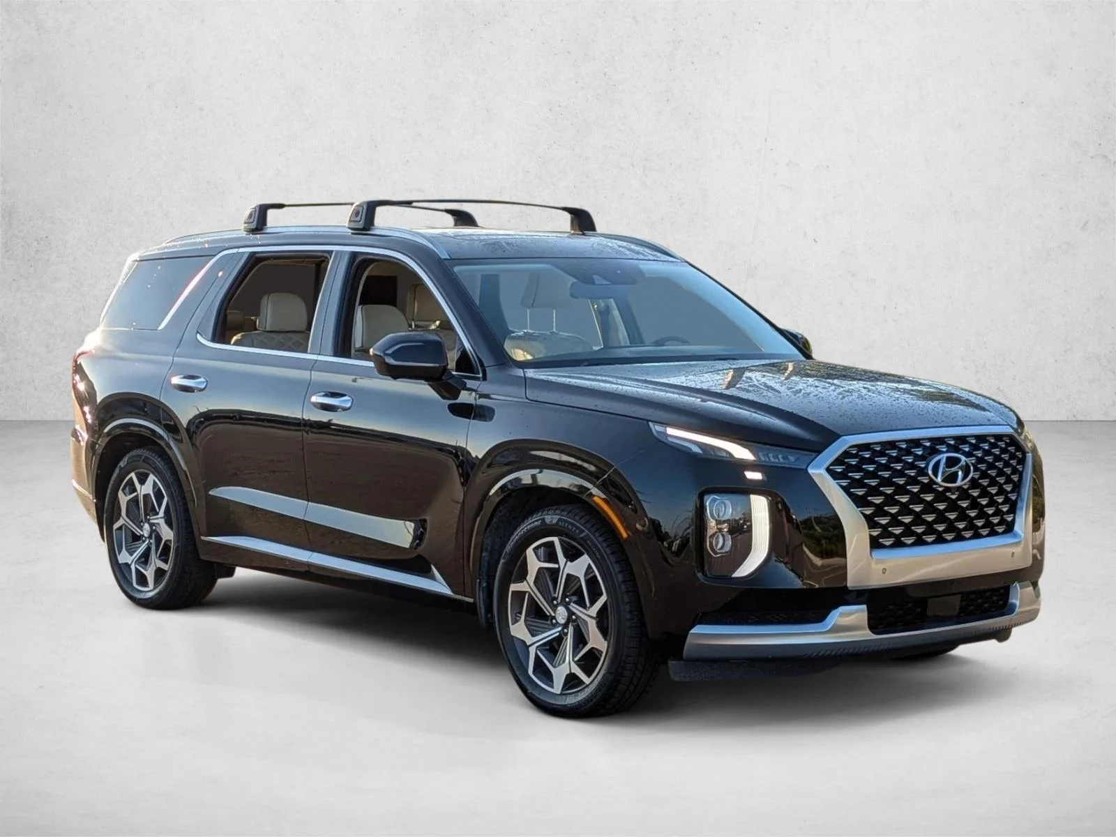 Used 2021 Becketts Black Hyundai Calligraphy image 3