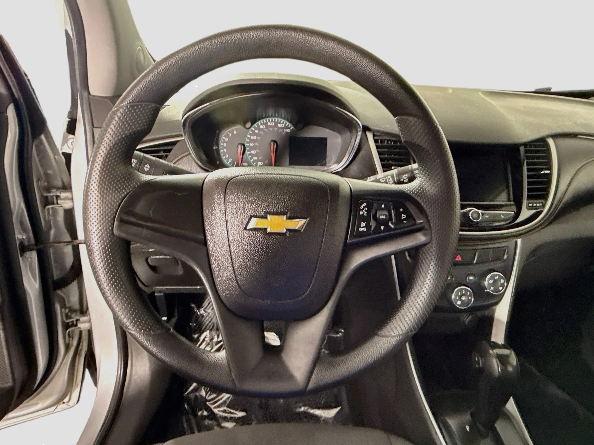 Used 2019 Silver Ice Metallic Chevrolet LS image 9