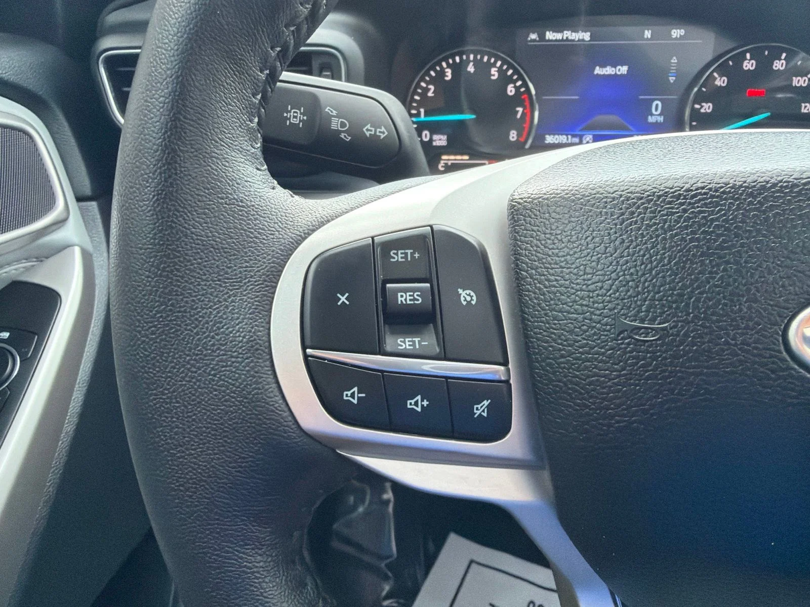 Used 2024 Green Ford XLT image 28