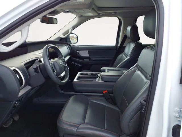 2025 Ford Expedition Active - Photo 15
