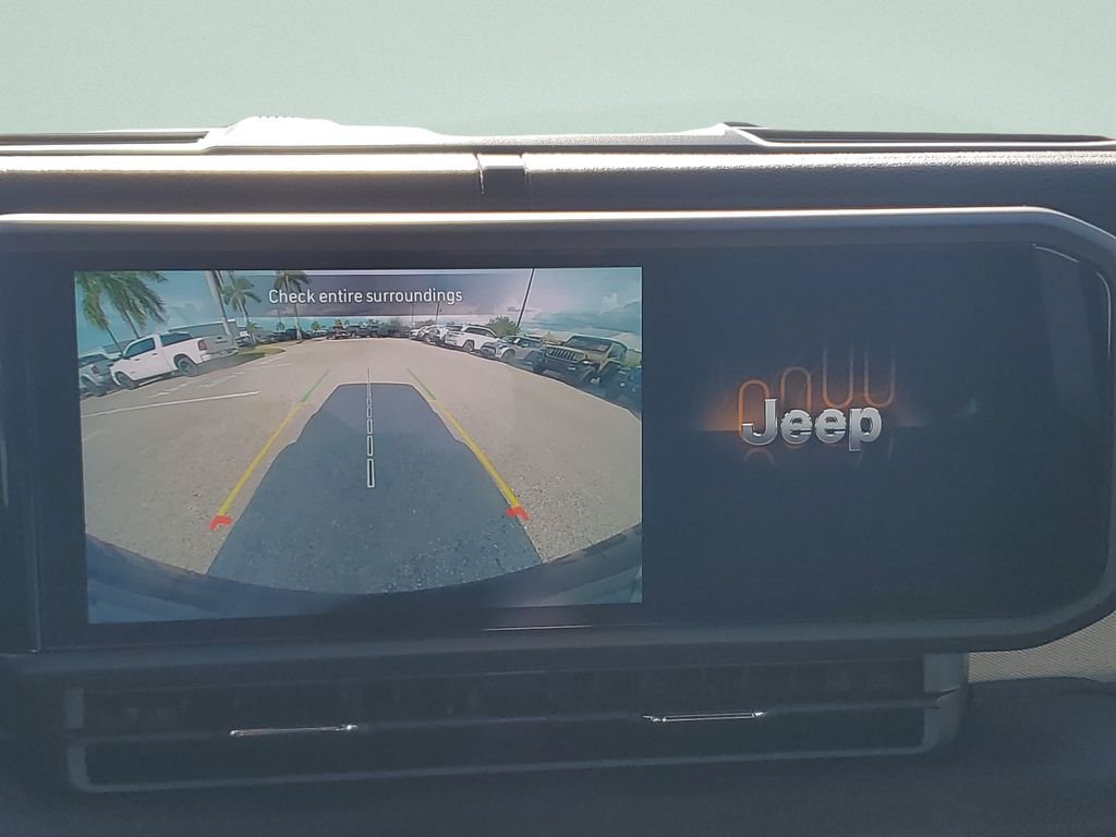 Used 2024 Gray Jeep Sport S image 18