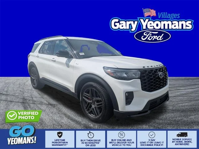 New 2026 Star White Metallic Tri-Coat Ford ST-Line image 1