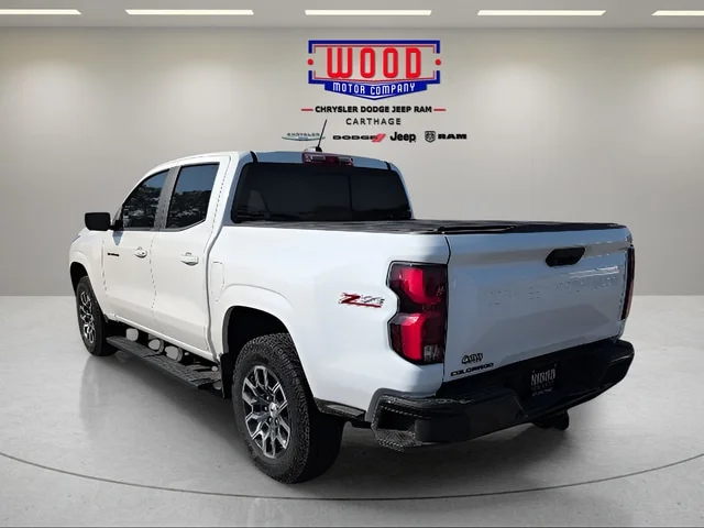 Used 2024 Summit White Chevrolet Z71 image 4