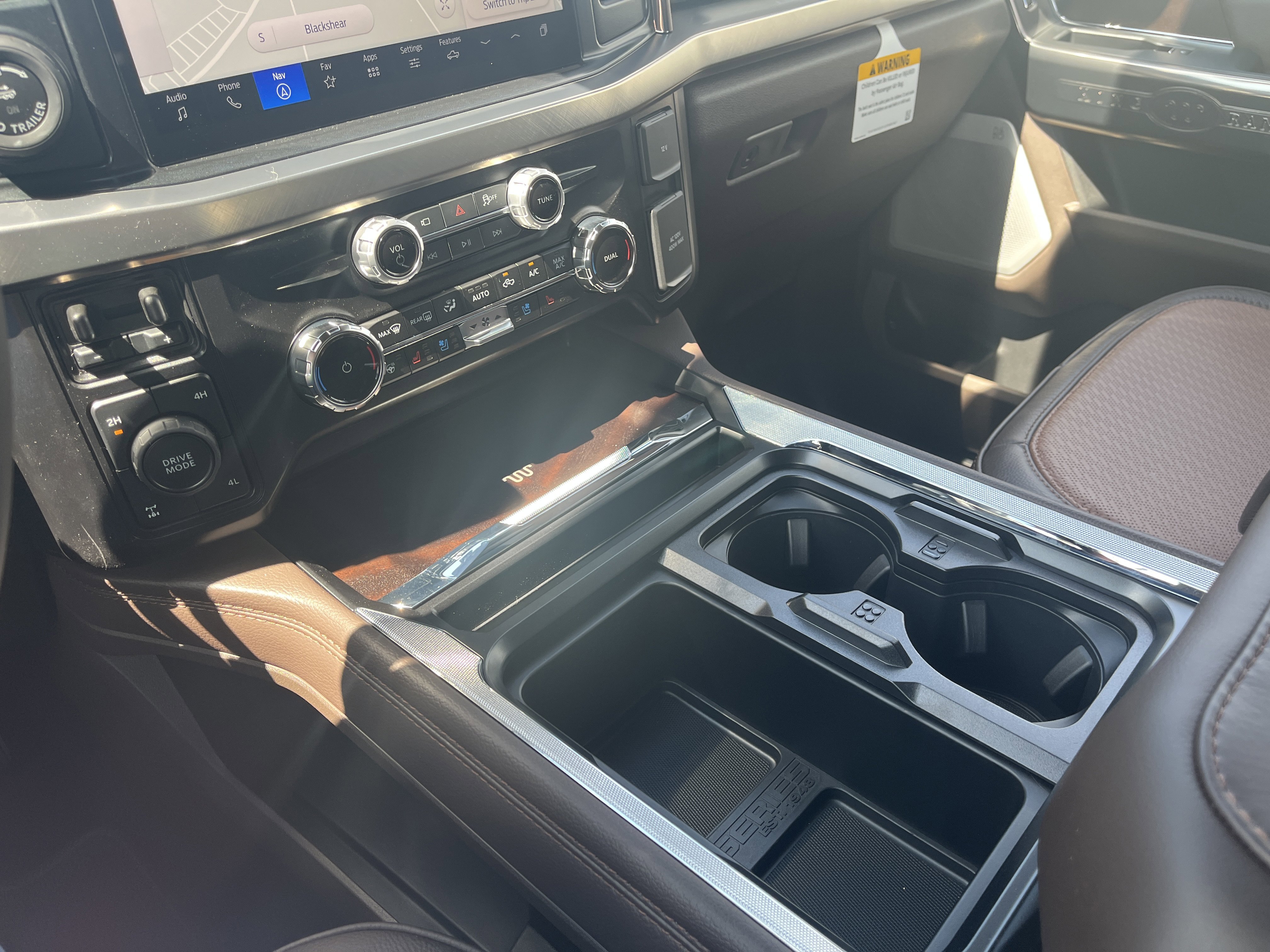 New 2026 Star White Metallic Tri-Coat Ford F-250® King Ranch® image 25