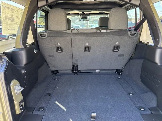 2026 Jeep Wrangler 4-Door Willys - Photo 23
