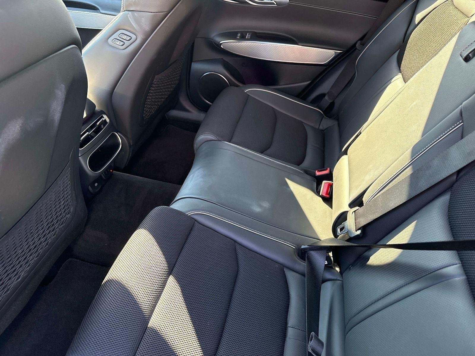 2024 GENESIS GV70 Sport - Photo 14