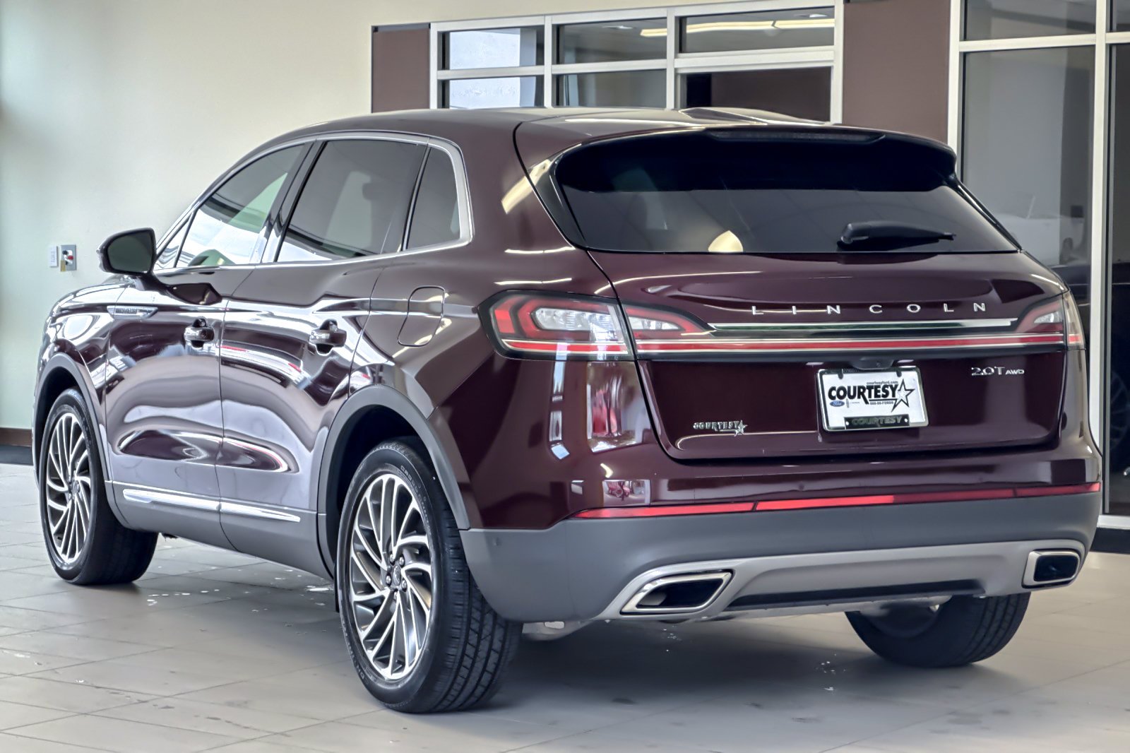 Certified Used 2019 Burgundy Velvet Metallic Tinted Clearcoat Lincoln Reserve image 6