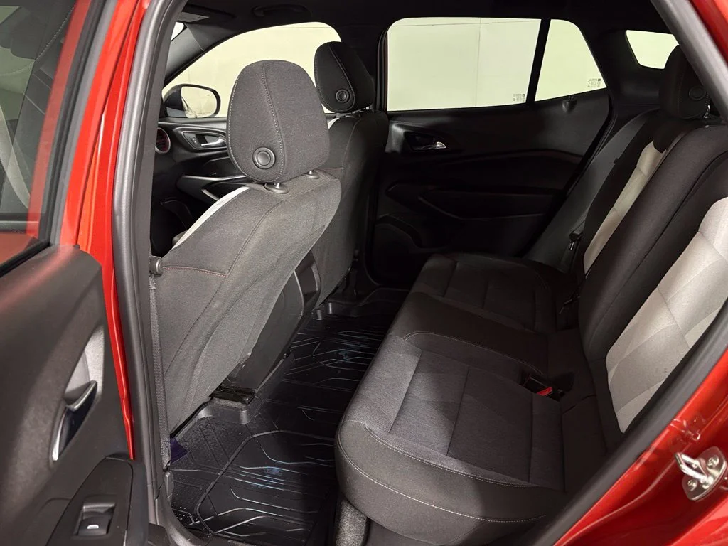 Used 2024 Red Chevrolet 1RS image 34