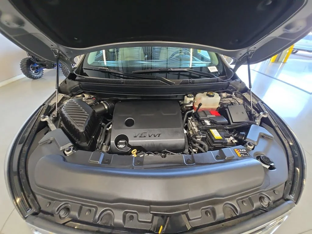 Used 2018 Includes Spectra Gray lower exterior accent color. Buick Premium image 30