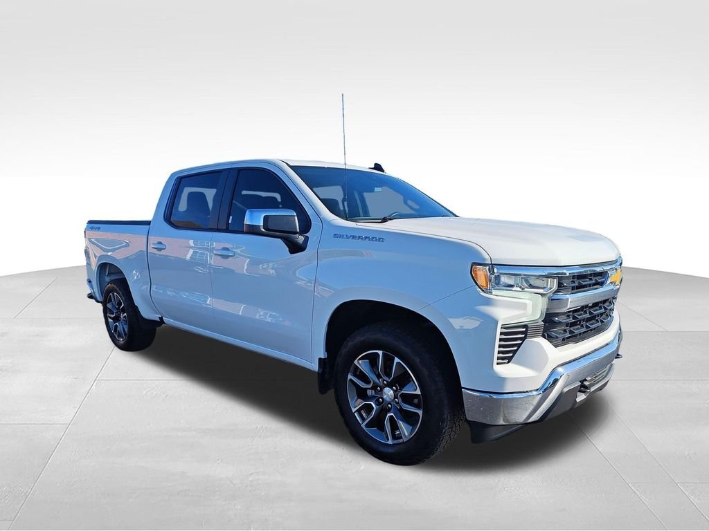 Used 2024 White Chevrolet LT image 7