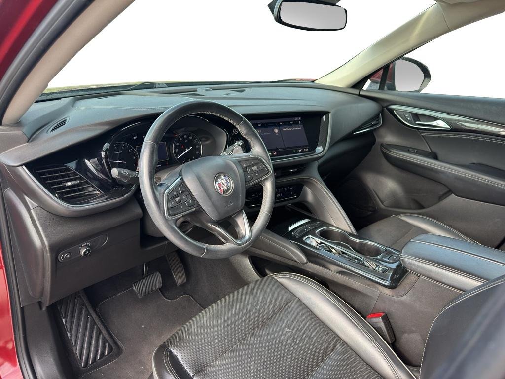 Used 2022  Buick Essence image 2