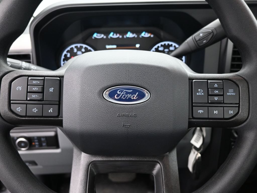New 2026 Oxford White Ford XL image 8
