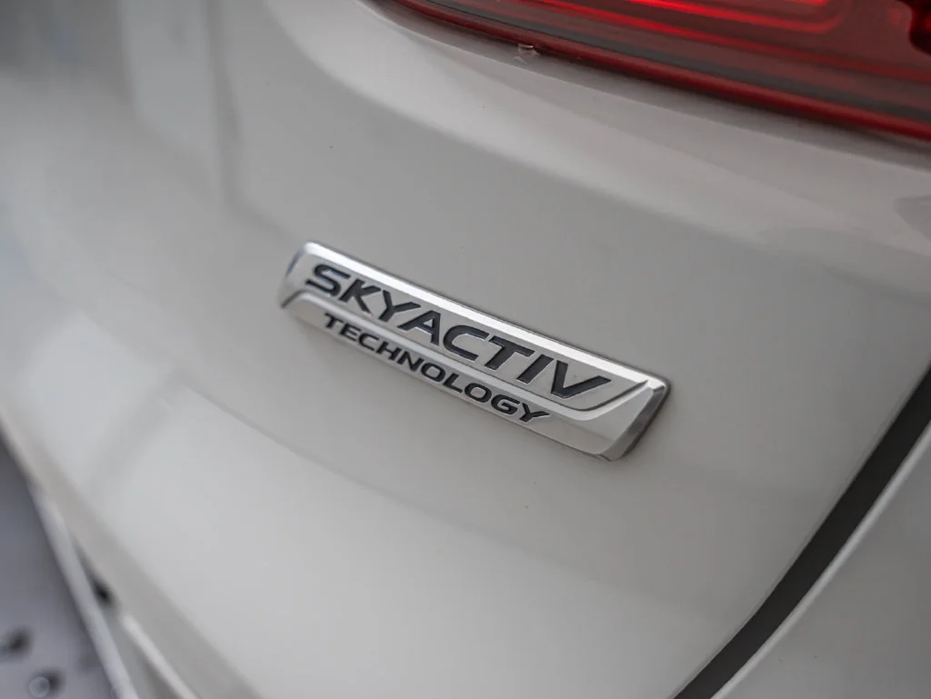 Used 2019 Ceramic Metallic Mazda Touring image 19