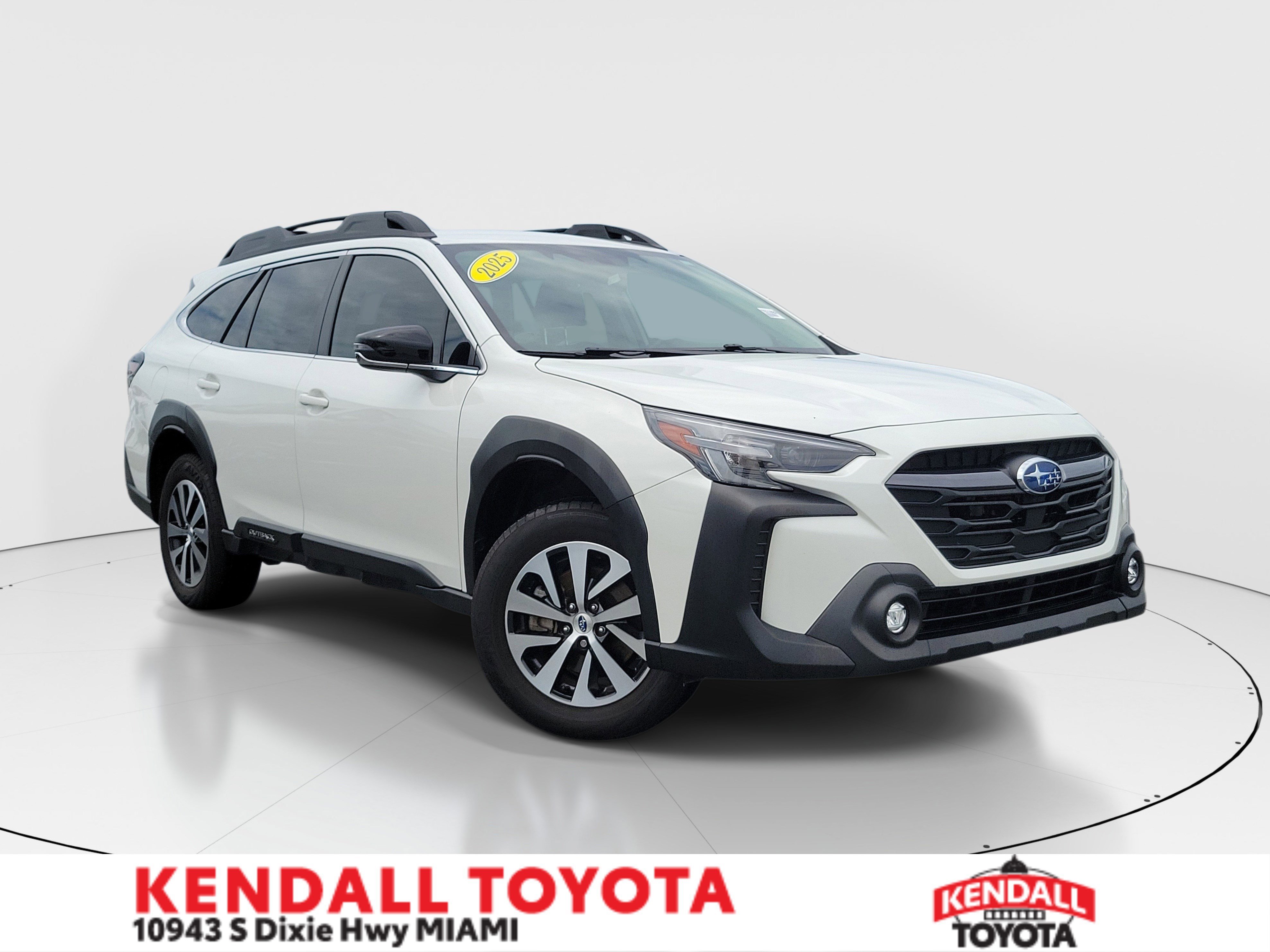 2025 Subaru Outback Premium's photo