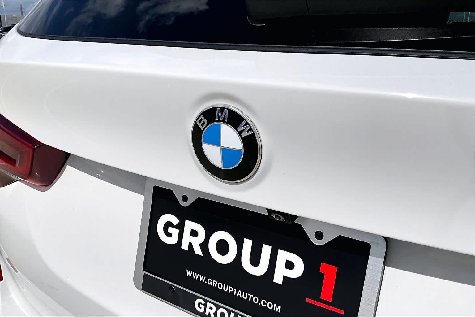 Used 2020 Alpine White BMW  image 29