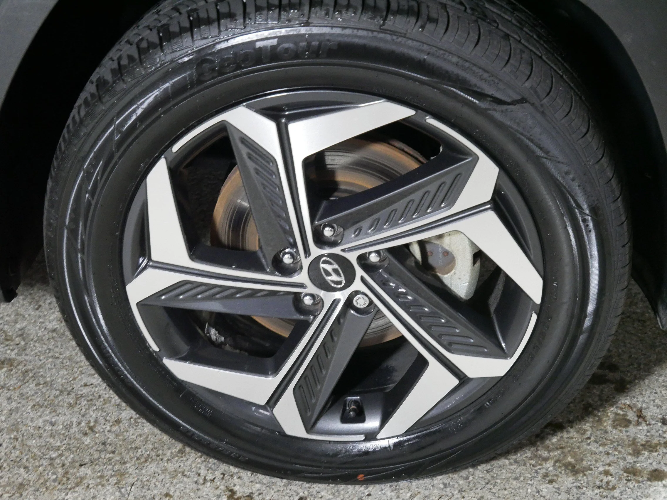 Used 2023 Phantom Black Hyundai SEL image 15