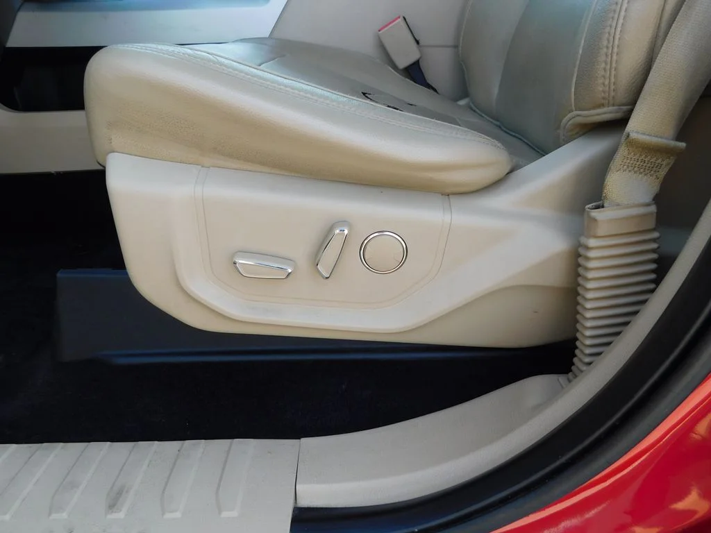 Used 2015 Caribou Metallic Ford Lariat image 17