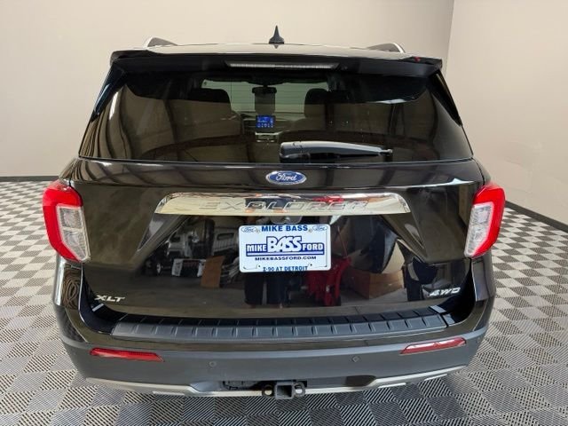 Certified Used 2021 Agate Black Metallic Ford XLT image 11