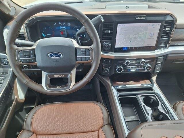 New 2026 Star White Metallic Tri-Coat FORD F-350® King Ranch® image 25