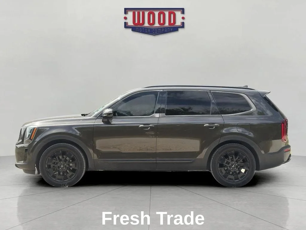 Used 2022 Dark Moss Kia SX image 4