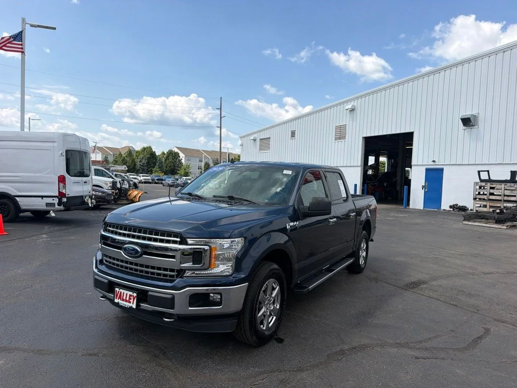 Used 2019 Gray Ford XLT image 3