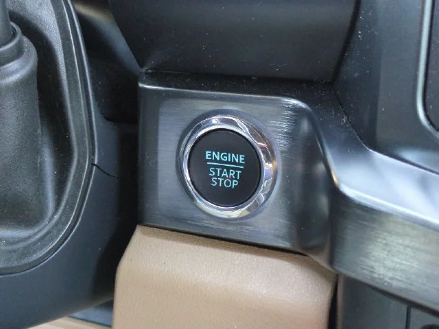 Used 2023 Gray Ford Lariat image 27