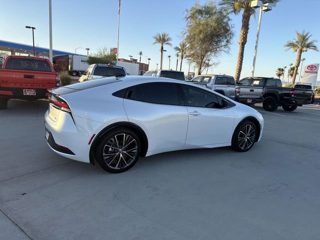 2026 Toyota Prius XLE - Photo 4
